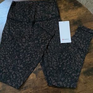 NWT lululemon wunder under leggings HR sz 6